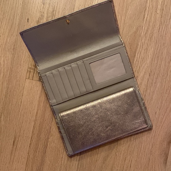 Coach Twist Metallic Wallet - Picture 3 of 7